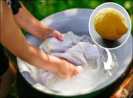 Khử mùi thức ăn trên quần áo hiệu quả không cần giặt