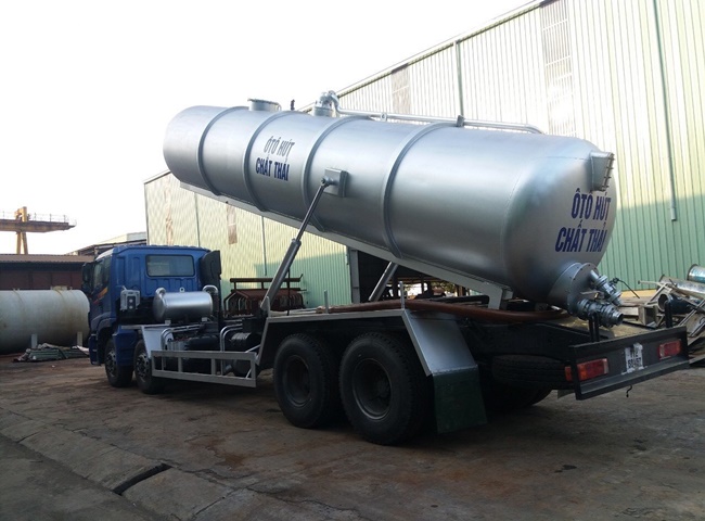 Hút chất thải công nghiệp quận 4 giá cả ưu đãi phù hợp