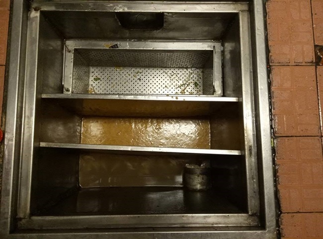 Bảng giá hút hầm mỡ quận 4 Đức Bảo luôn được cập nhật mới nhất