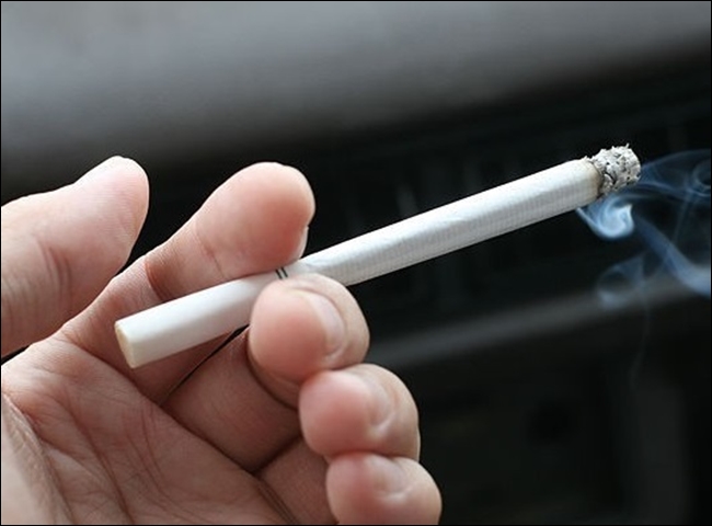 khử m&ugrave;i thuốc l&aacute; ph&ograve;ng ngủ