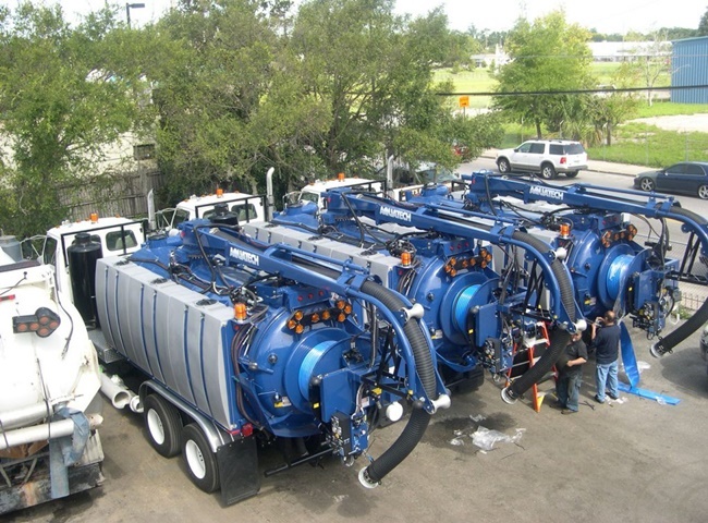 Bảng b&aacute;o gi&aacute; r&uacute;t hầm cầu phường 18 quận 4 mới nhất