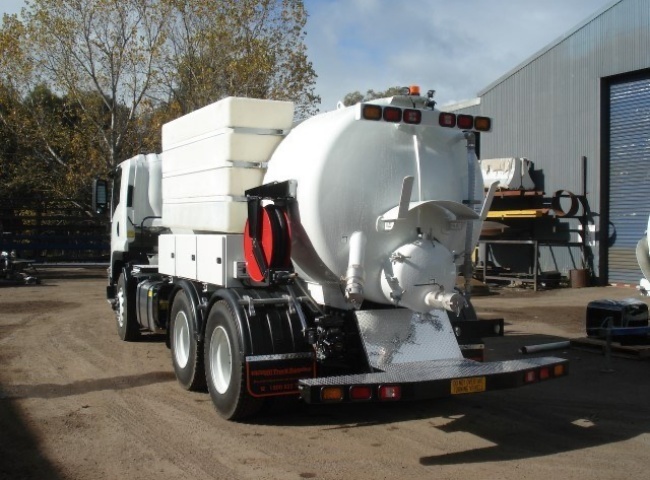 Dịch vụ r&uacute;t hầm cầu Phường 2 Quận 4 mới nhất