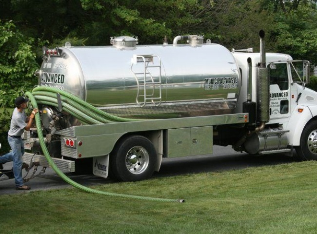 Nhu cầu sử dụng dịch vụ r&uacute;t hầm cầu Phường 3 Quận 4 rất lớn