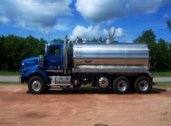 Đơn vị r&uacute;t hầm cầu Phường 13 Quận 4 được tin d&ugrave;ng